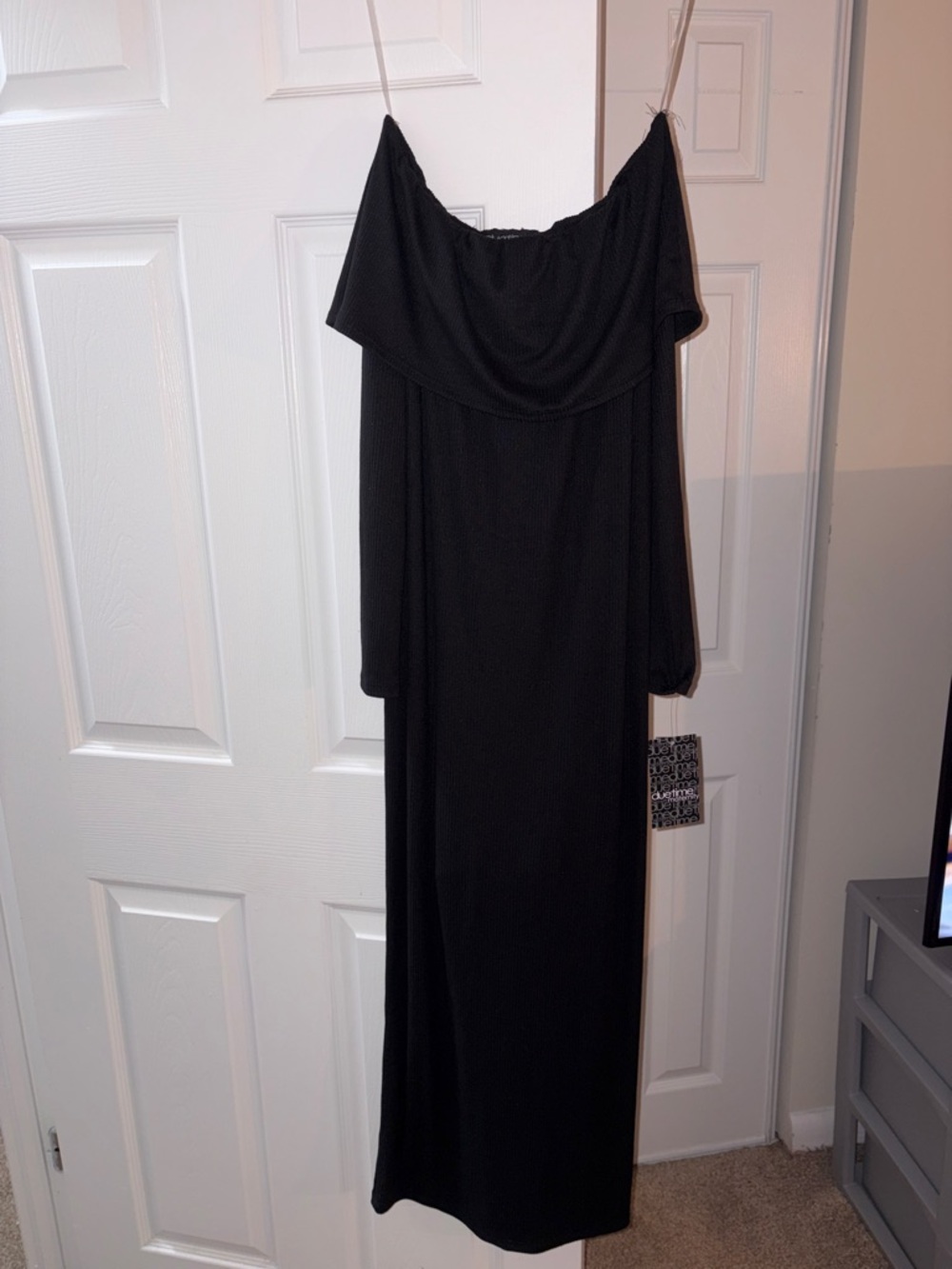 Due Time Black Off-Shoulder Long Sleeve Dress